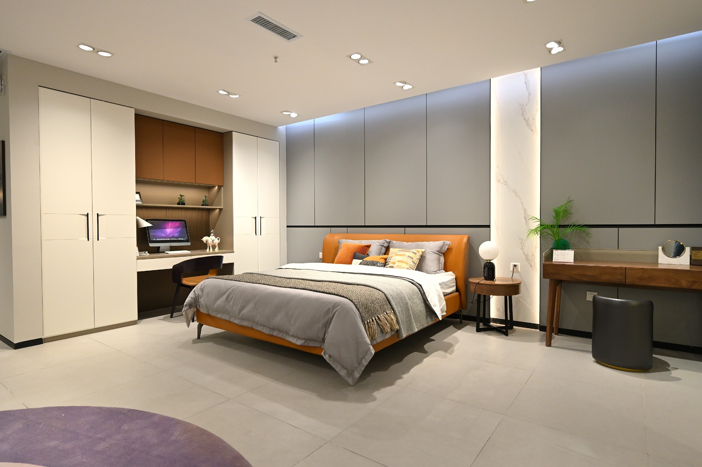 曲美家居万达店