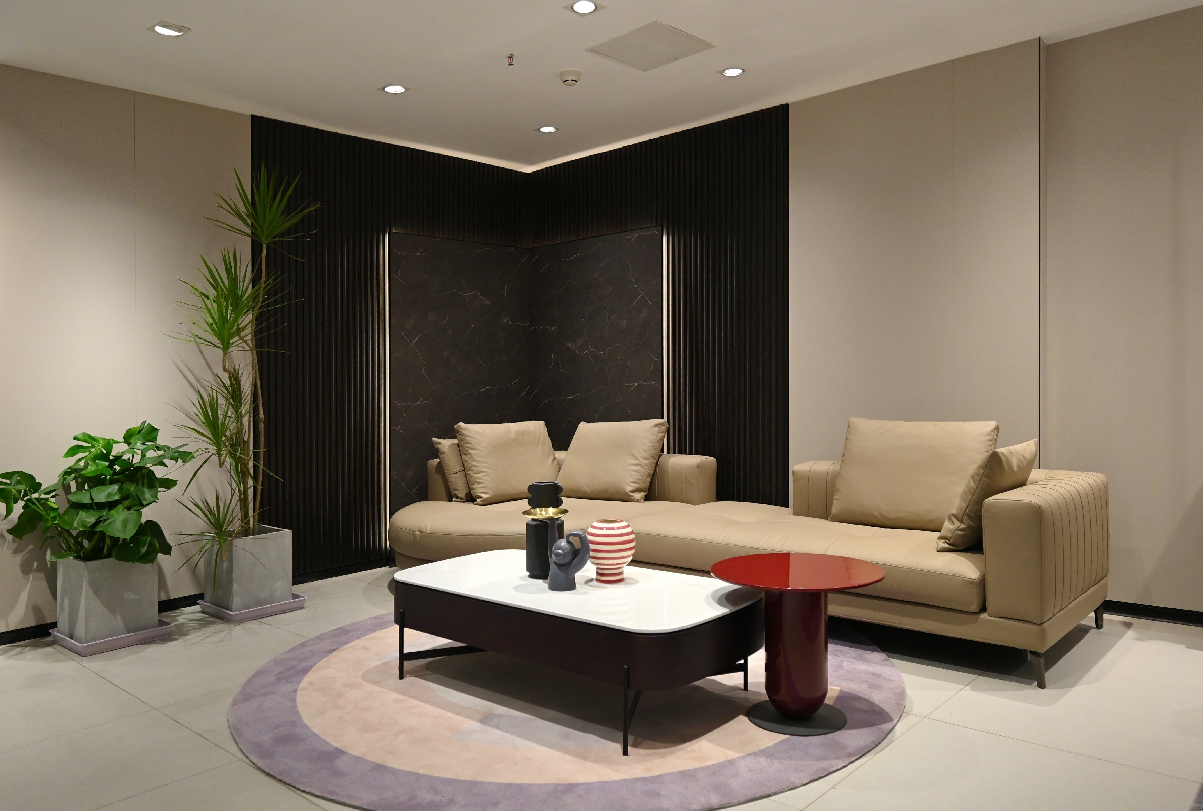 曲美家居河东店