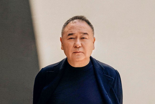 曲美家居董事长赵瑞海先生荣膺《罗博报告》中文版2025罗博之选•年度企业家！